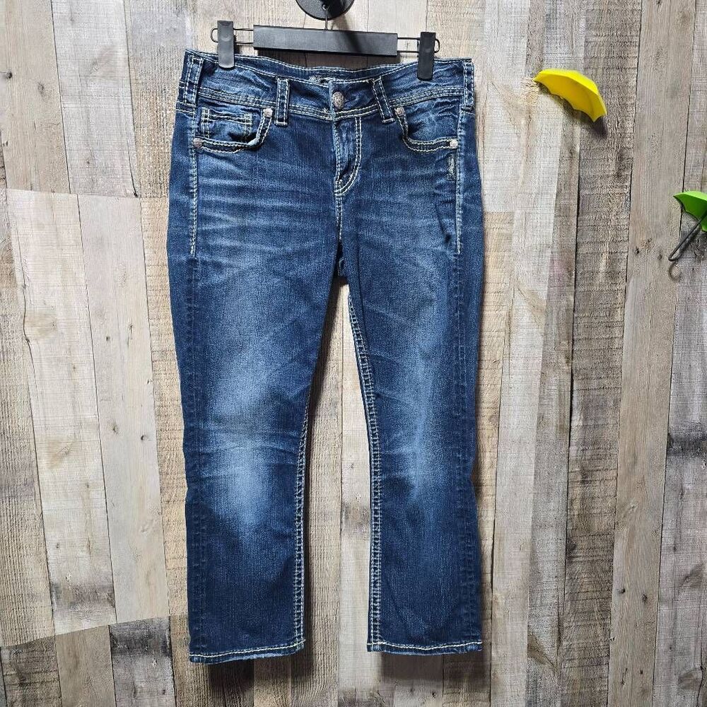 Silver Fluid Denim Suki Mid Rise Capri Jeans 29 Denim Buckle Summer Casual Basic